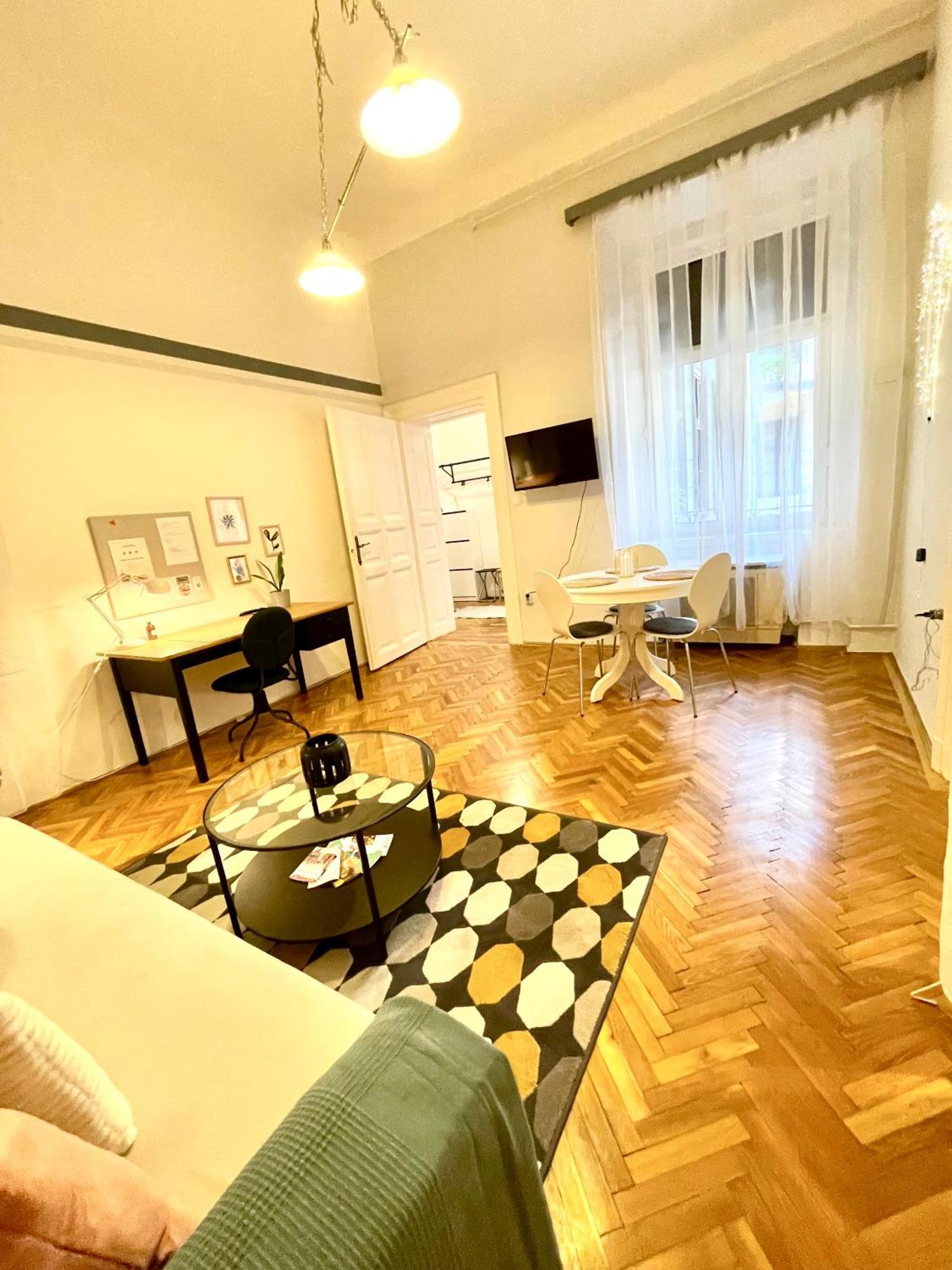 Fanni'S Cosy Home Express Apartment In The City Centre Budapesta Exterior foto
