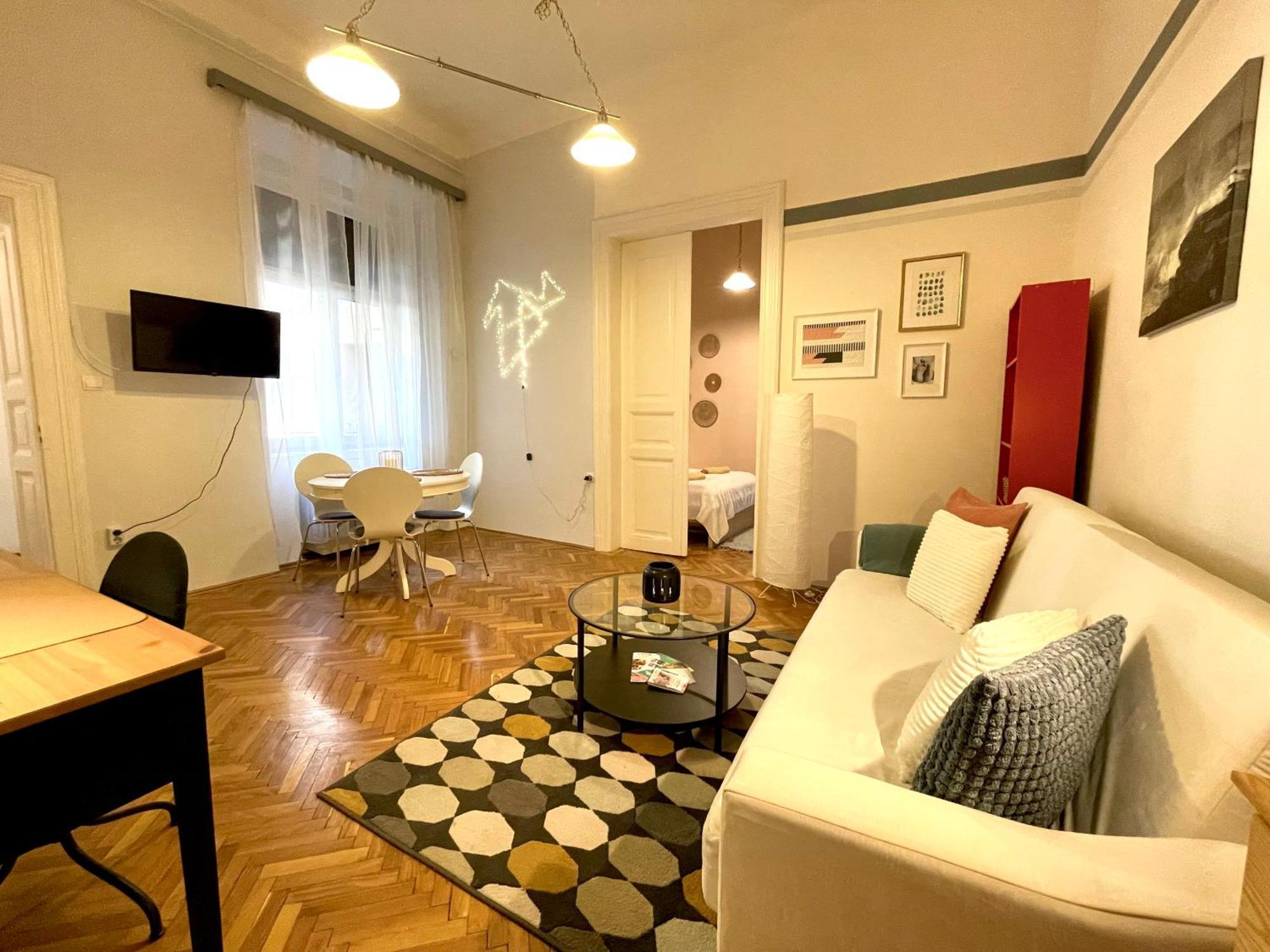 Fanni'S Cosy Home Express Apartment In The City Centre Budapesta Exterior foto